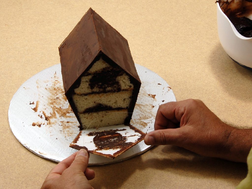giles-birdhouse-cake-tutorial-step-12