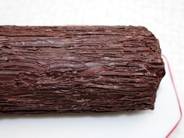 rocky-road-yule-log-project-by-sarah-harris-chocolate-covered-log