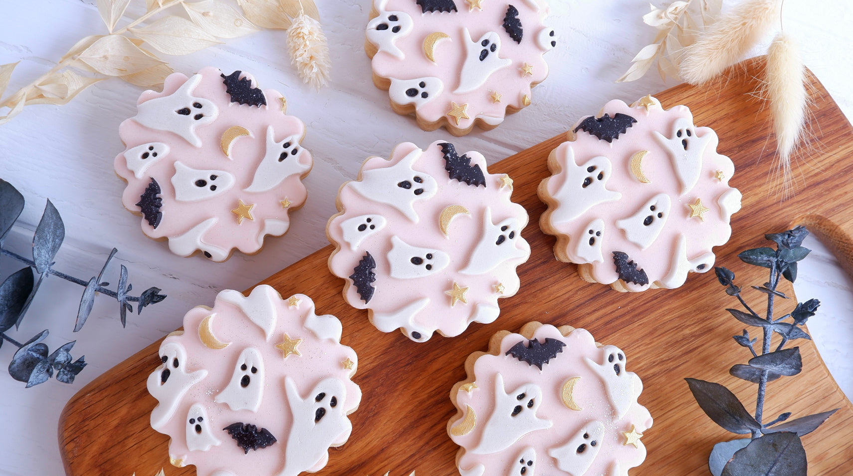 Spooky Halloween Cookies with our Ghosts Silicone Mould