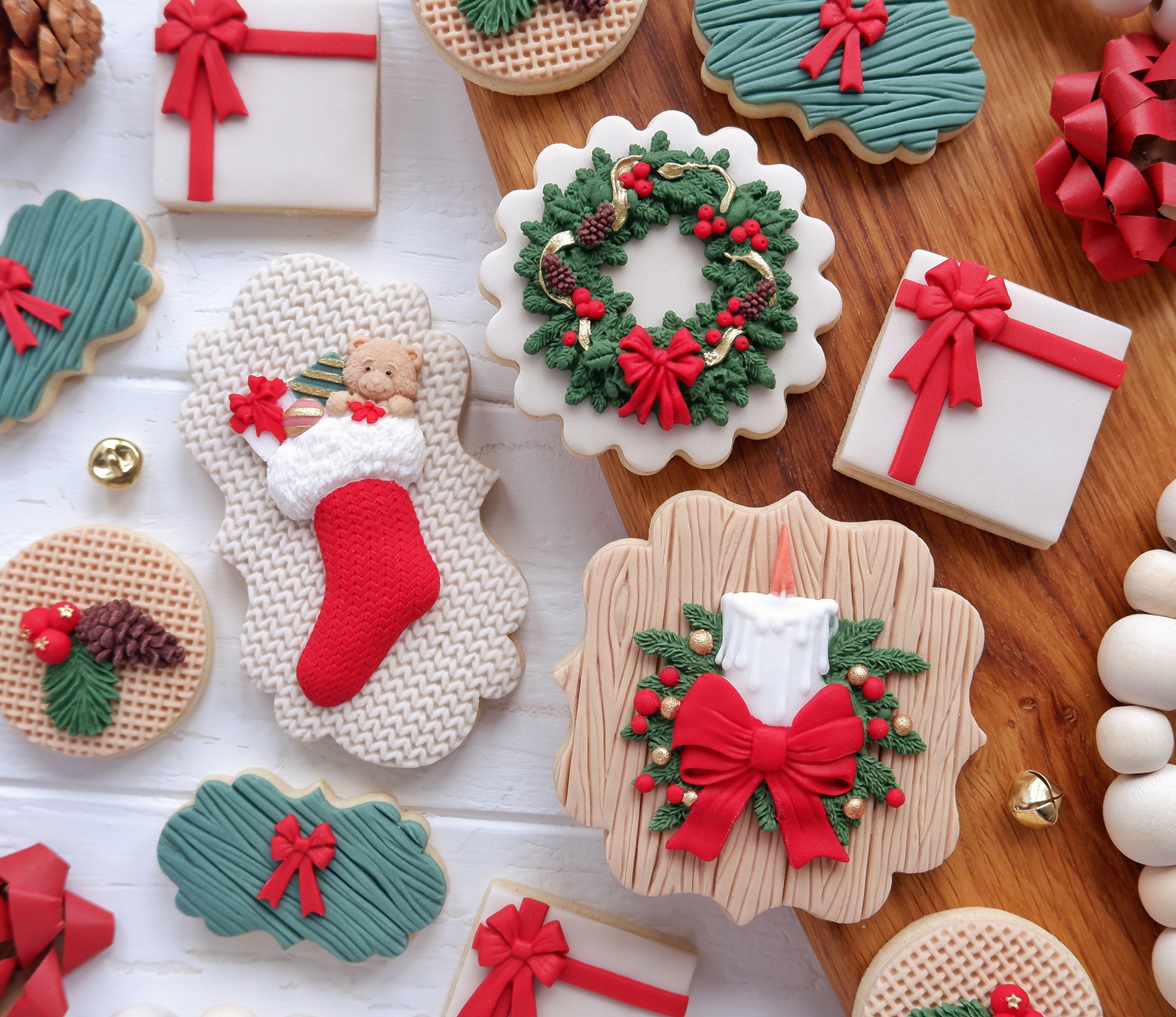 Christmas Cake Decorating Moulds: Wreaths, Stockings and more!