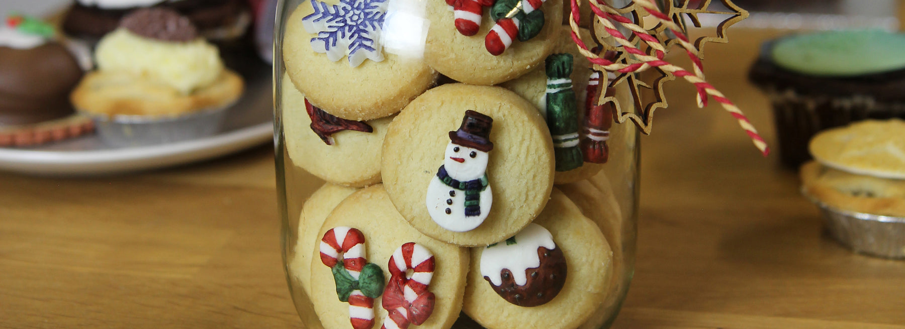 5 Top Tips for Decorating Christmas Treats