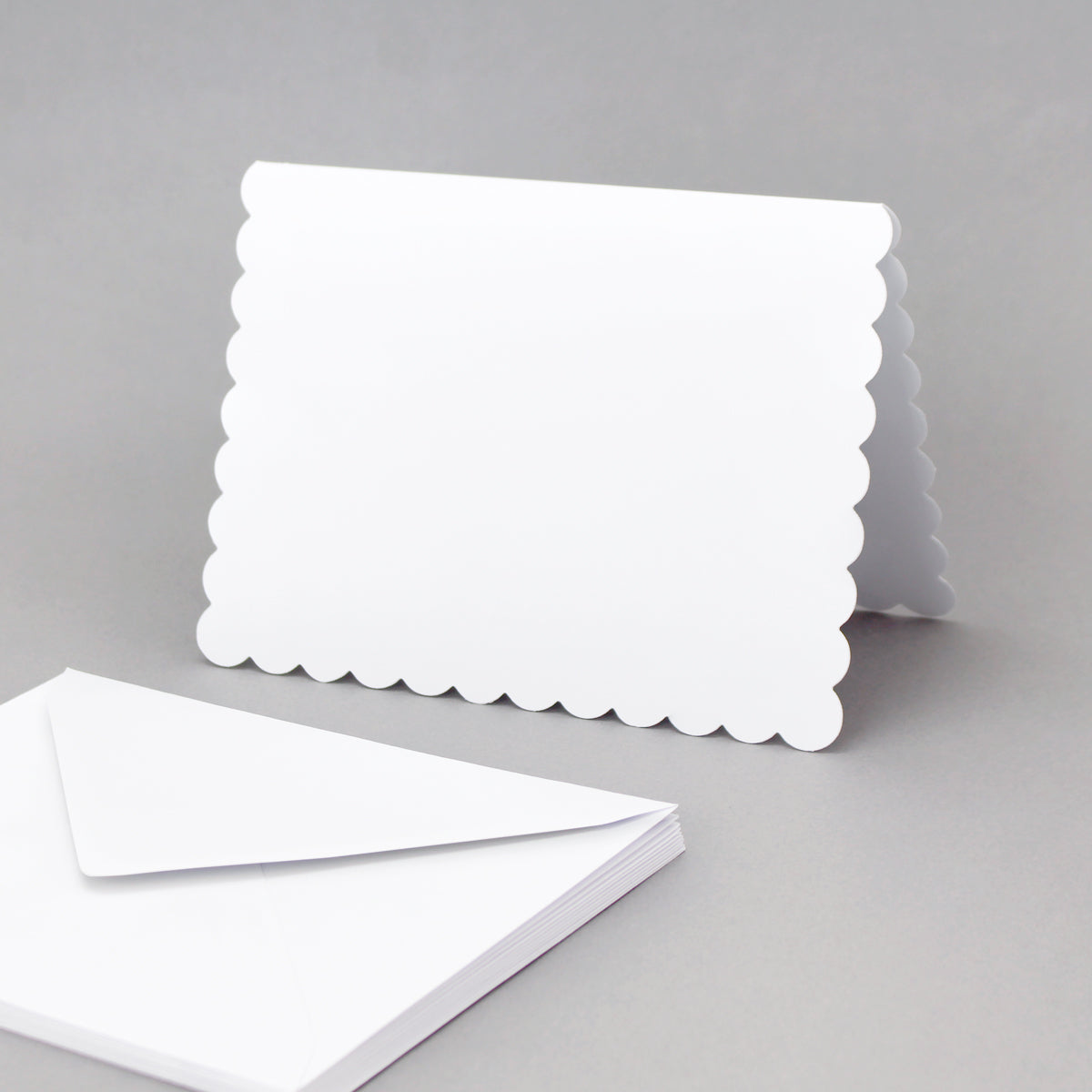 White Scalloped Edged Cards & Envelopes 150x203mm, Pack of 10
