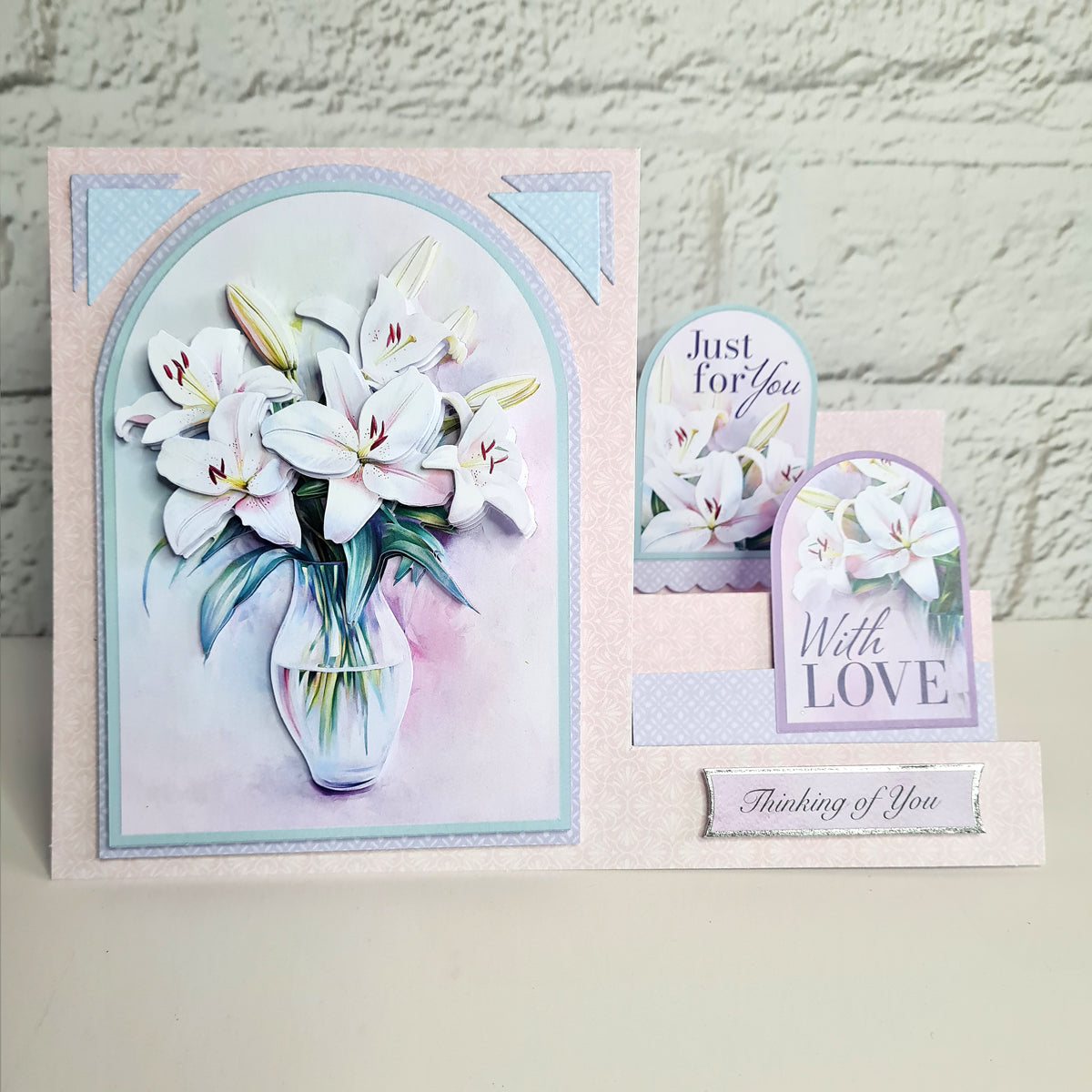 Die Cut Decoupage – Vase of Lilies (pack of 3)