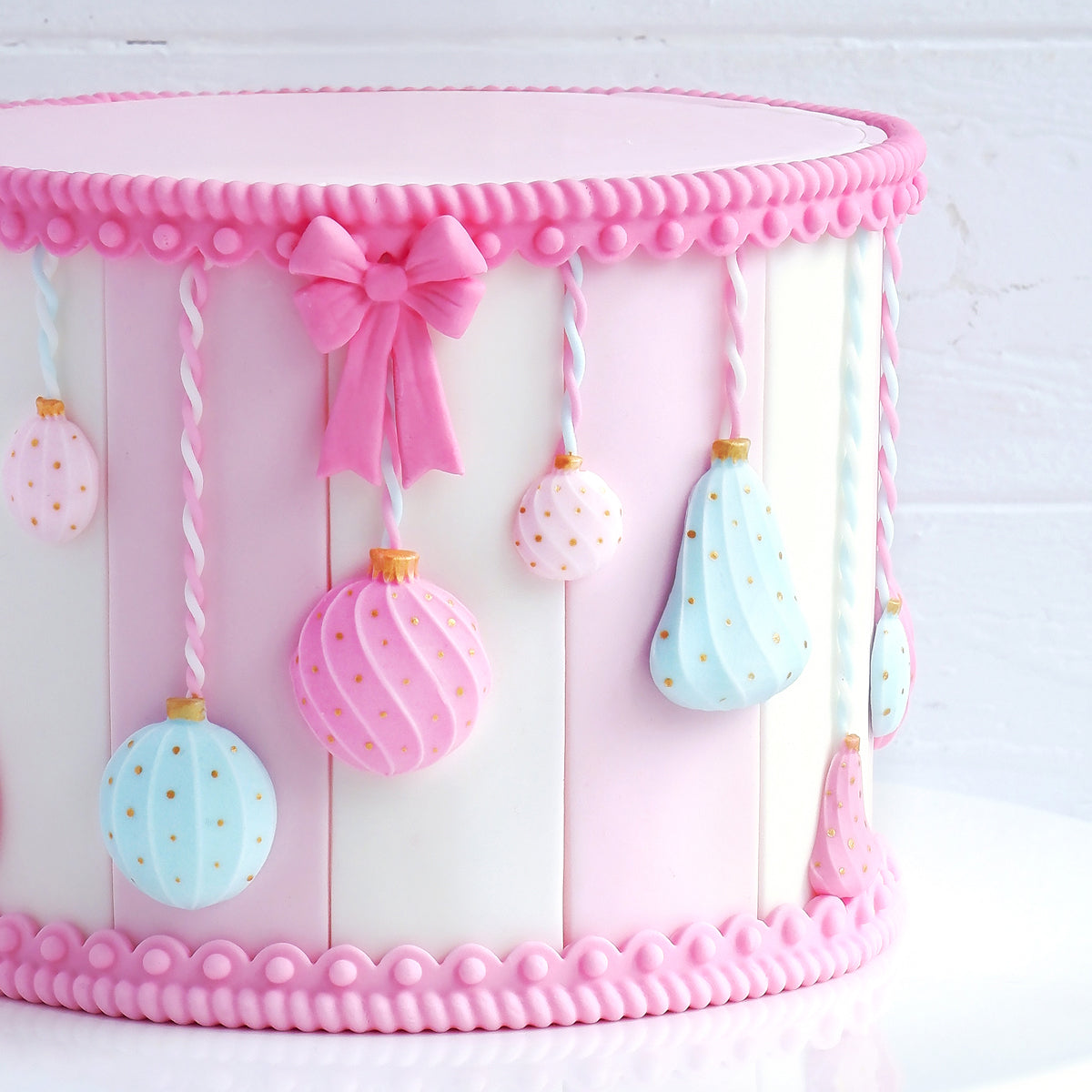 Rope and Pearl Borders Silicone Mould