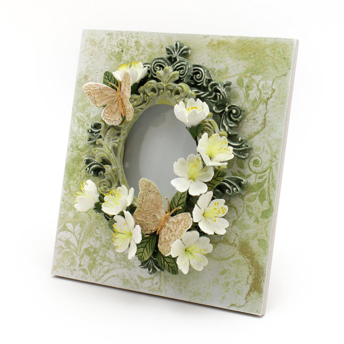 Cosmic Shimmer Large Oval Vintage Frame Silicone Mould