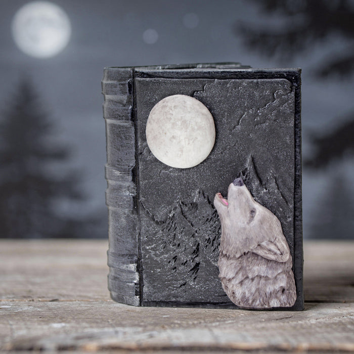 Cosmic Shimmer Wolf Moon Silicone Mould