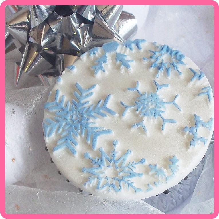 CD - An idea using the Snowflakes Silicone Mould product