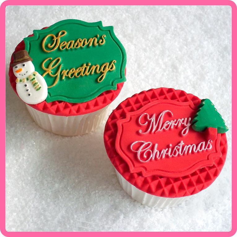 CD - An idea using the Christmas Embellishments Mould product