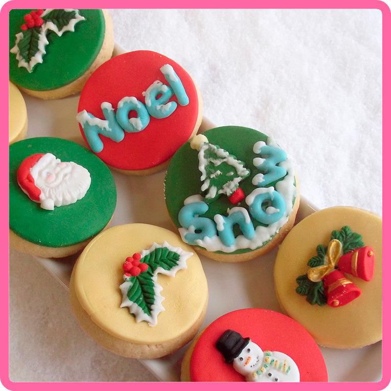 CD - An idea using the Domed Alphabet Lower Case Silicone Mould product