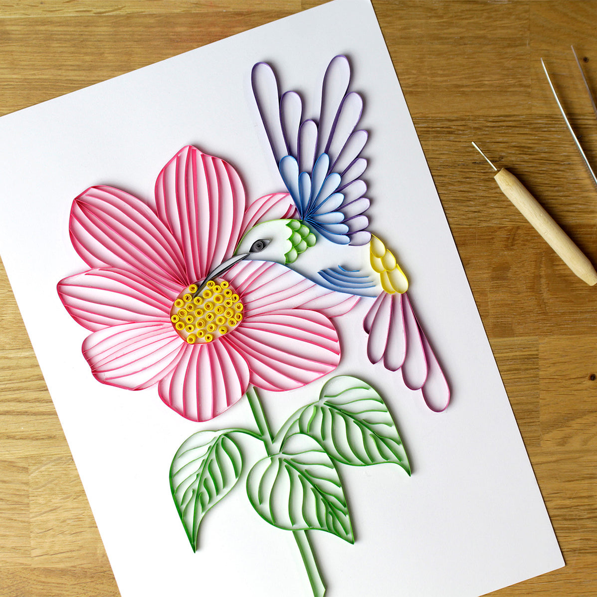 Katy Sue Paper Quilling Kit – Calla-Lilie Vorlage Mit Anleitung & 180 Quilling-Streifen (5 Mm, 11 Farben) – Bastelset Für Anfänger & Fortgeschrittene
