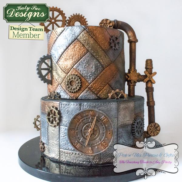 Compass - Decorated Cake by Anka - CakesDecor