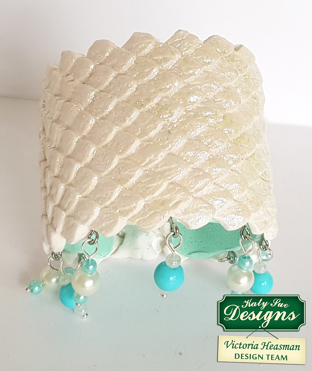 C - Dragon Scales Cake and Craft Mould