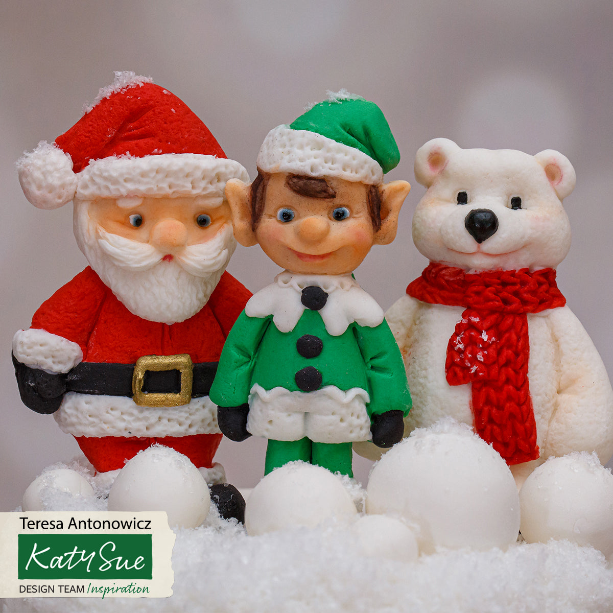 CD - Elf Cake Decorating Mould