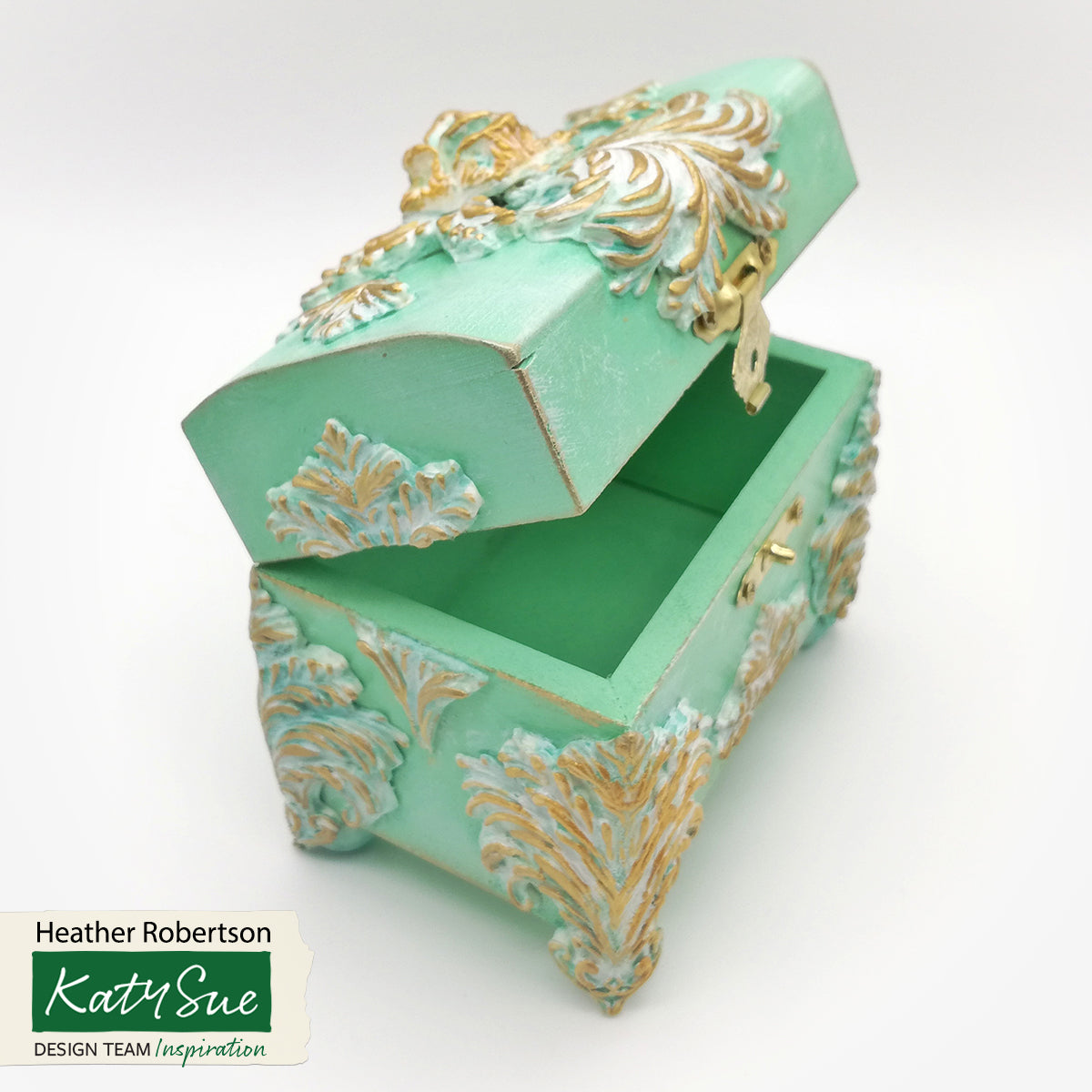 Rococo Corners & Crest Silicone Mould